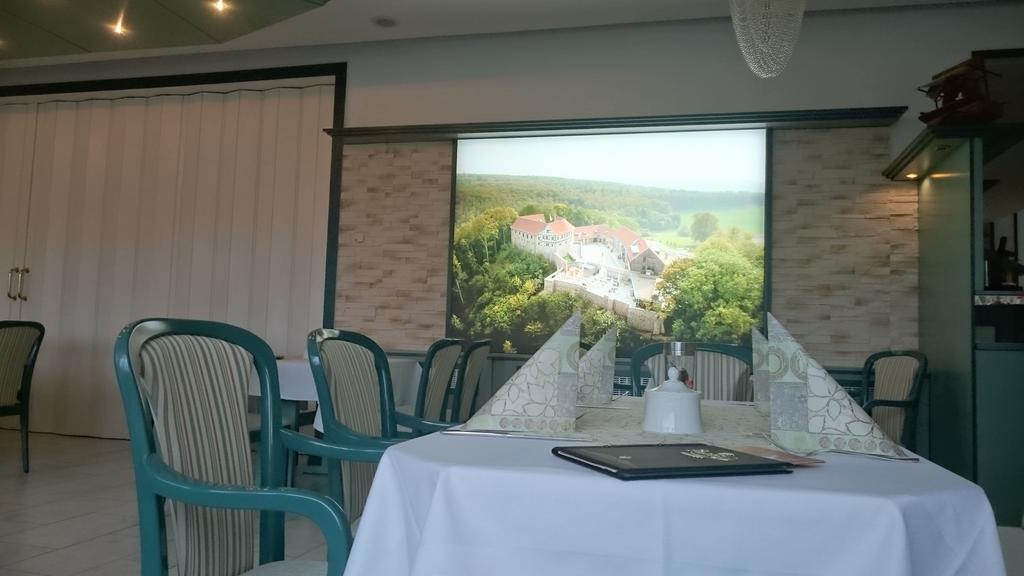 Hotel Reifenstein Kleinbartloff Exteriér fotografie