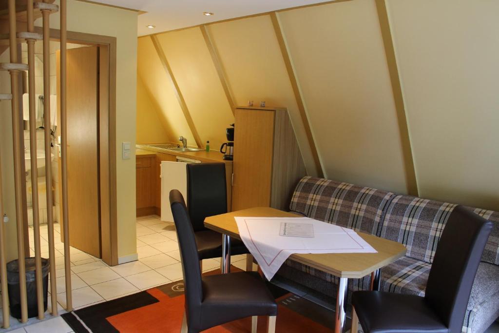 Hotel Reifenstein Kleinbartloff Pokoj fotografie